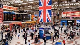 A Walk Through The London Victoria Station London England [upl. by Aristotle]